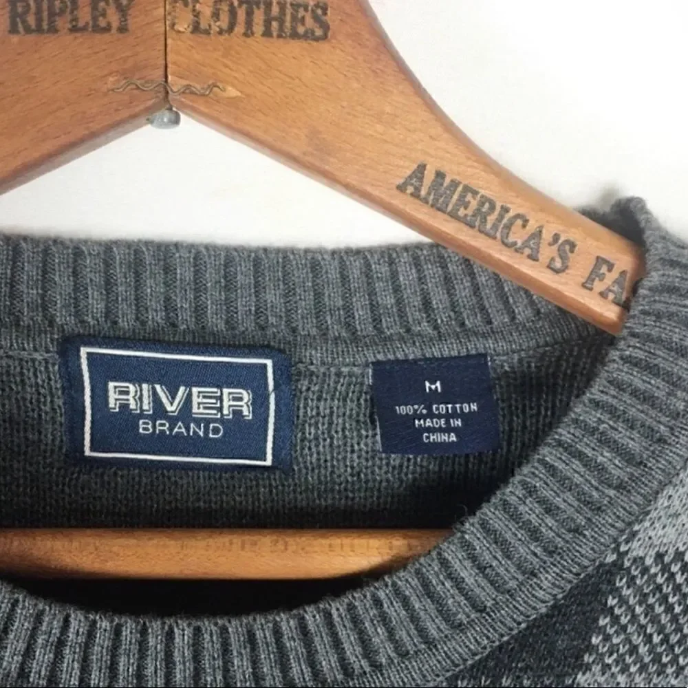 River Brand Plaid Crewneck Sweater‎